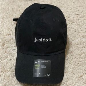 NIKE HERITAGE86 HAT